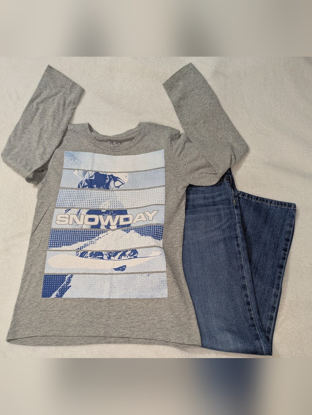 The Children's Place Boy's 2-Piece Winter Set - Graphic Tee (7/8) & Jeans (8)